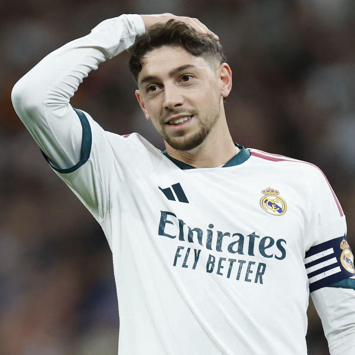 阿斯：种种迹象表明，巴尔韦德本人对踢右后卫接纳度更高了